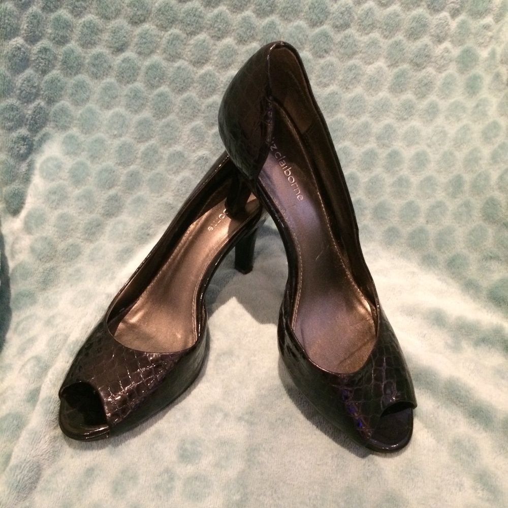 Liz Clairbone - Dark Brown Crocodile Pattern Shoes